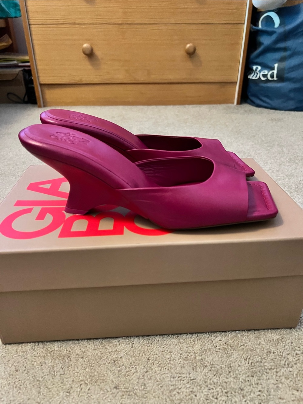 BNIB Gia Borghini Orchid Pink Wedge Mules 37.5